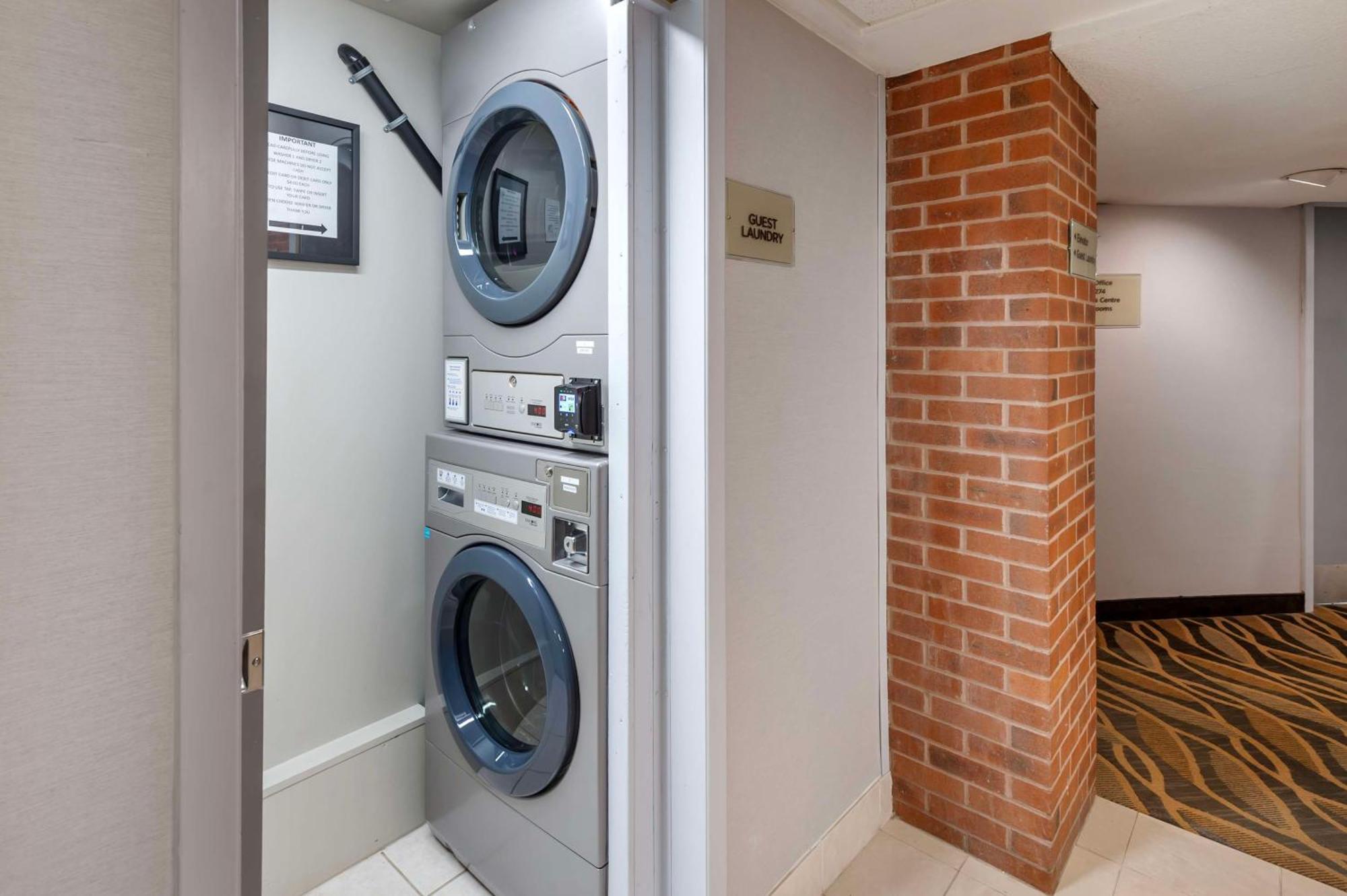 Best Western Plus Ottawa City Centre Екстериор снимка