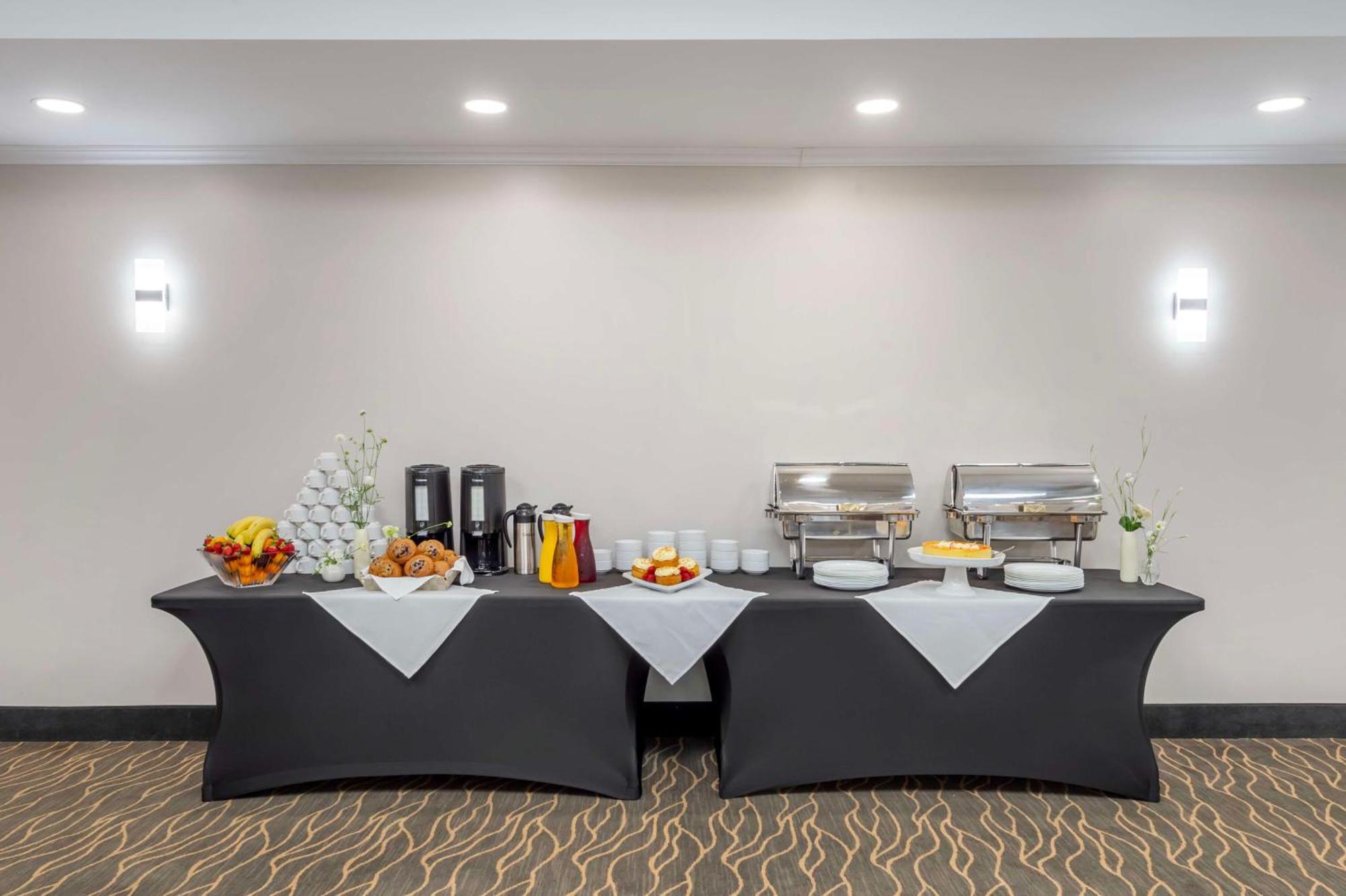 Best Western Plus Ottawa City Centre Екстериор снимка
