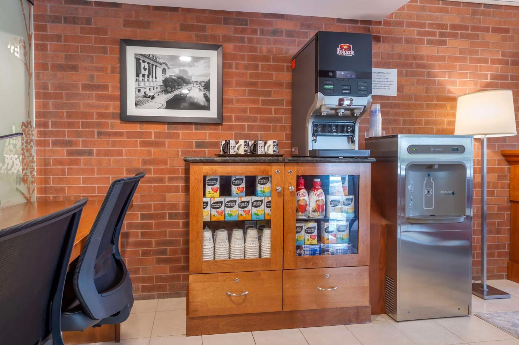 Best Western Plus Ottawa City Centre Екстериор снимка